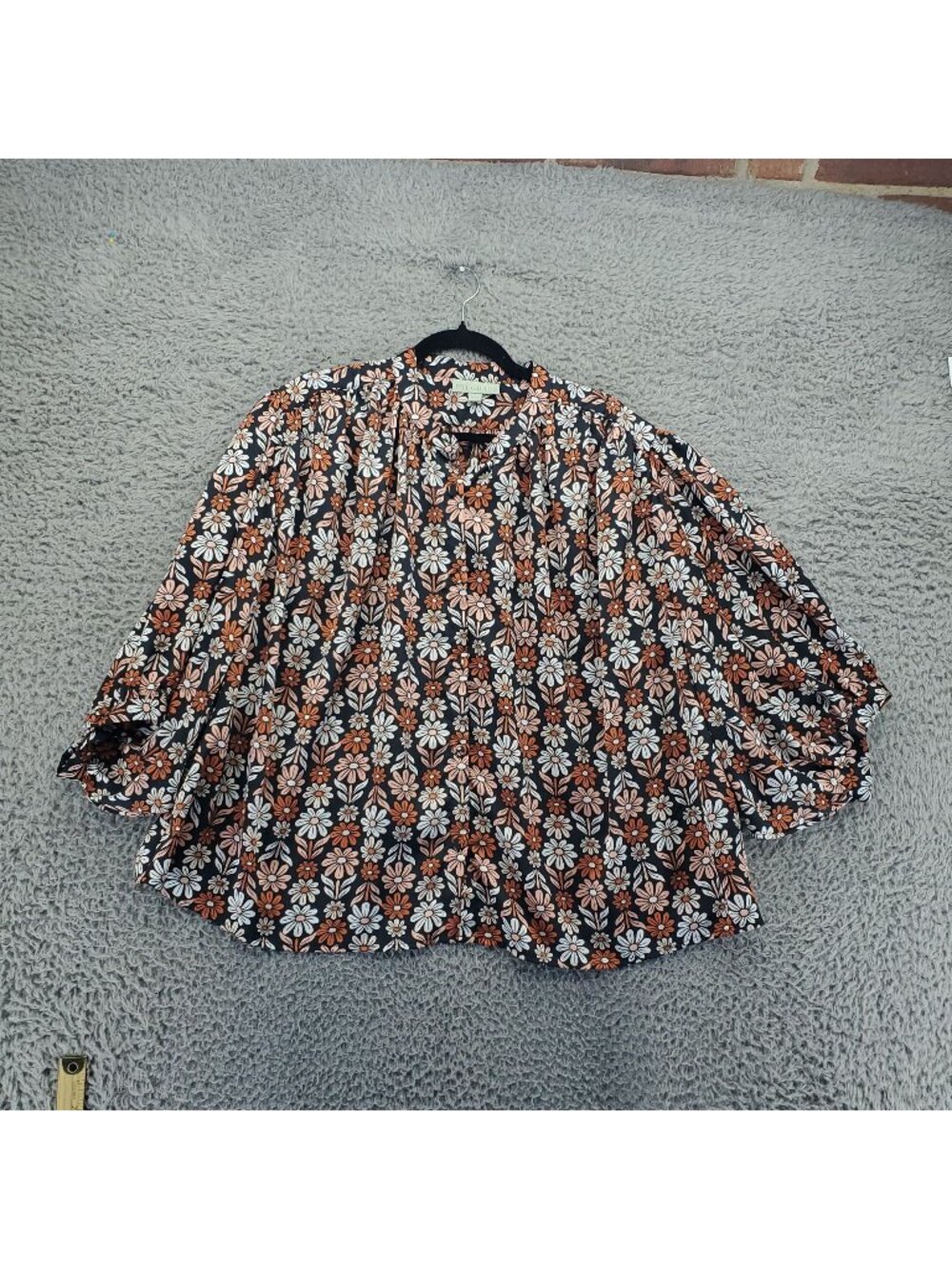 Rygrass Top Womens XXL Black Floral Daisies Lightweight Relaxed Fit Polyester